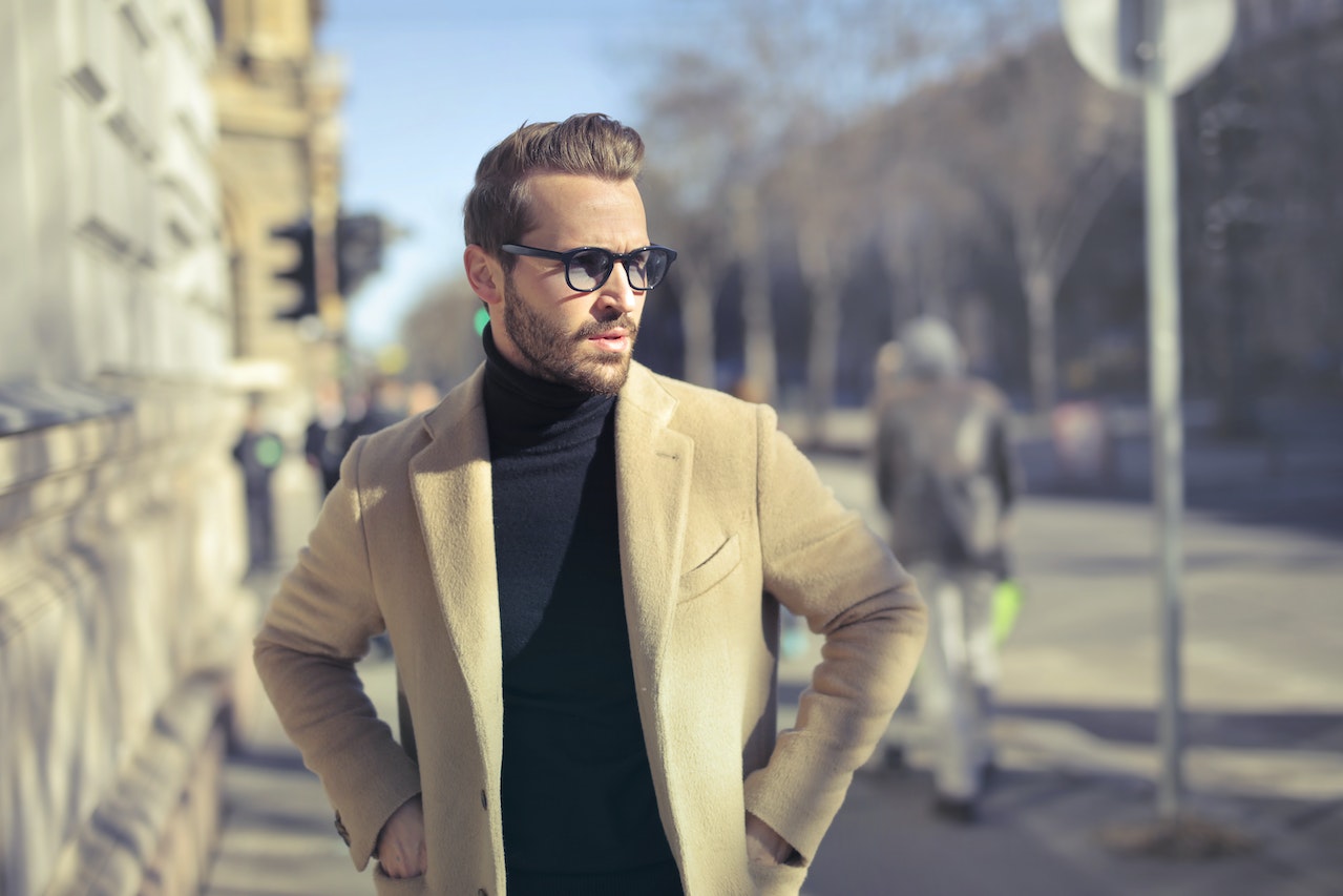How to pick the right frames for your face